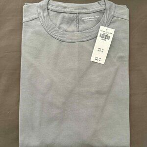 Abercrombie & Fitch Premium Essentials Tee Men's M Blue